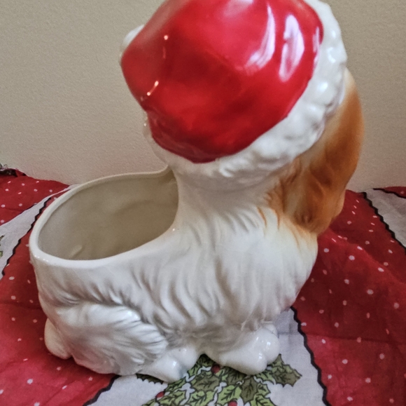 Inarco Christmas Puppy Planter, Cute Spaniel Holiday Plant Decor, Dog Lover Gift - Picture 2 of 6